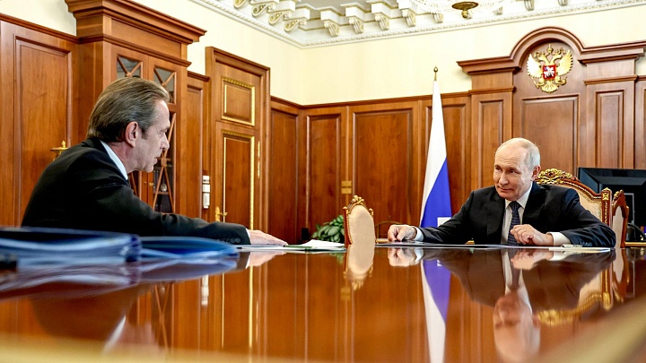 Путин пообещал провести встречу с театральным сообществом по случаю юбилея СТД