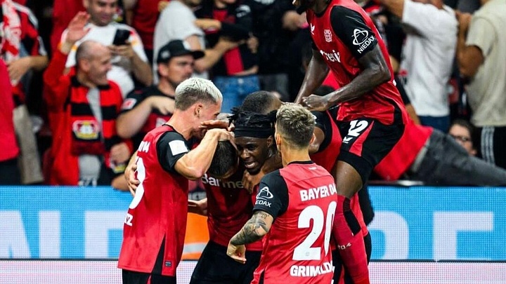 "Байер" разгромно победил и вышел в полуфинал Кубка Германии